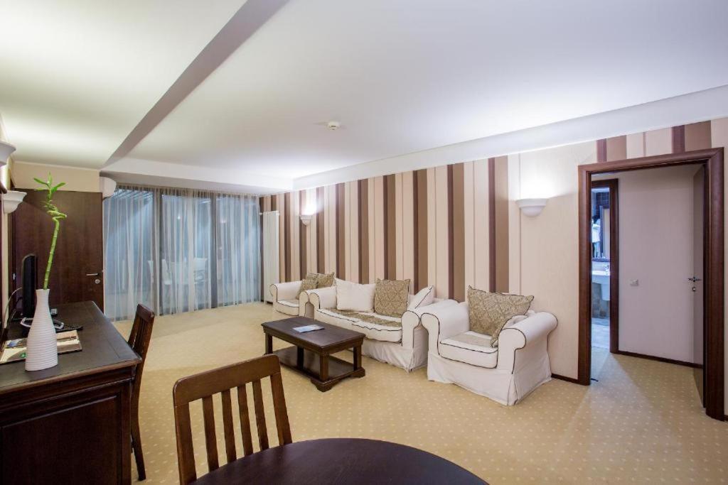 Alpin Resort Hotel - Apartamentele 2403-2404- Proprietate Administrata De Gazda Privata Poiana Brasov Luaran gambar