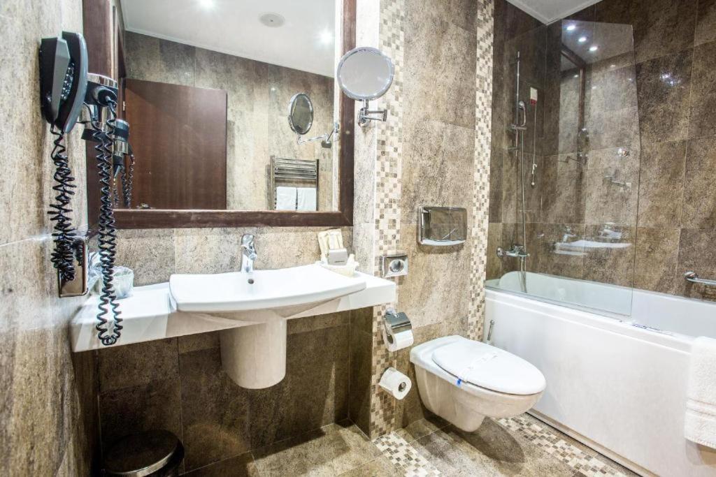 Alpin Resort Hotel - Apartamentele 2403-2404- Proprietate Administrata De Gazda Privata Poiana Brasov Luaran gambar
